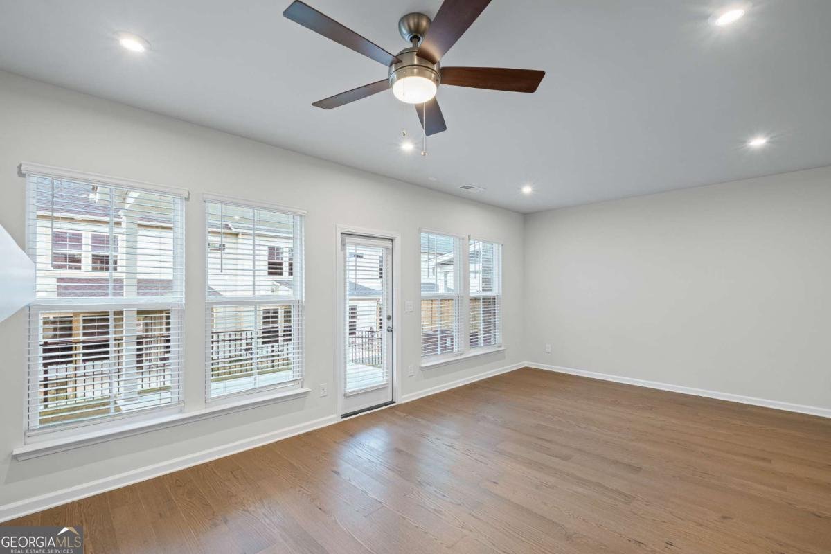 5699 Tillman Way Powder Springs - 5