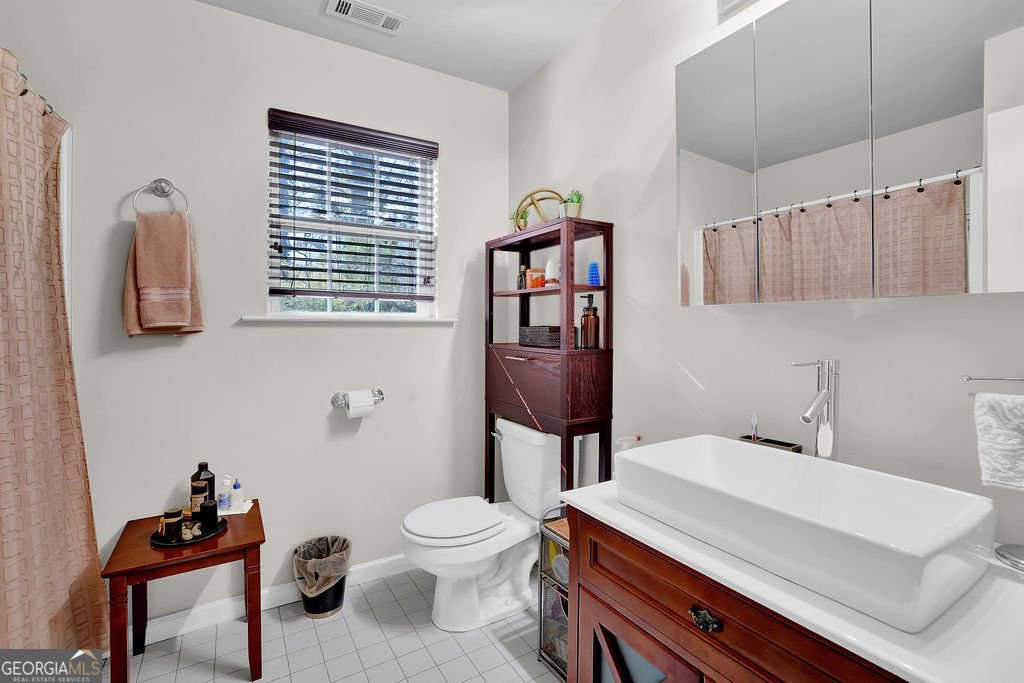 108 Jennifer Lane Lilburn - 19