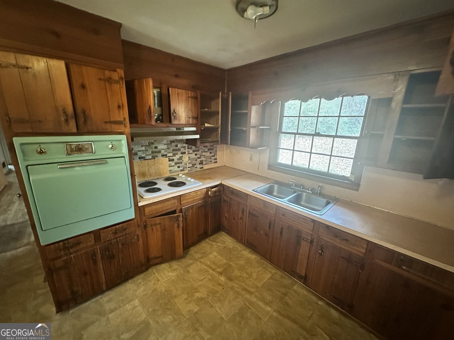 2703 Arrowood Drive East Point - 4