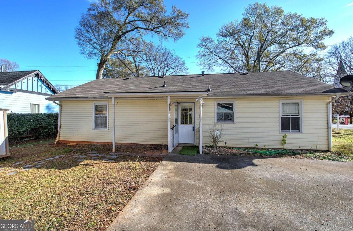 302 Douglas Street Cartersville - 24