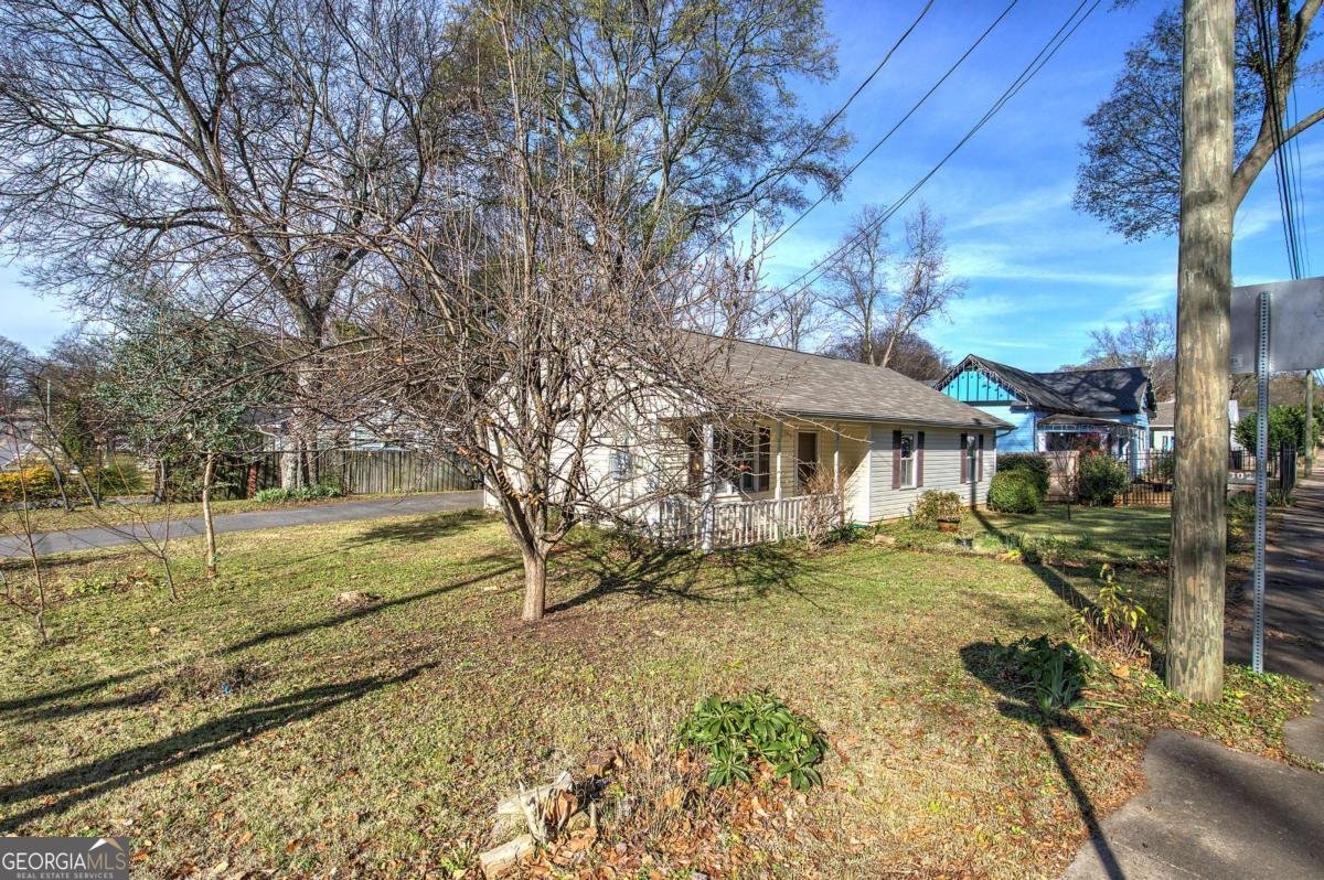 302 Douglas Street Cartersville - 29