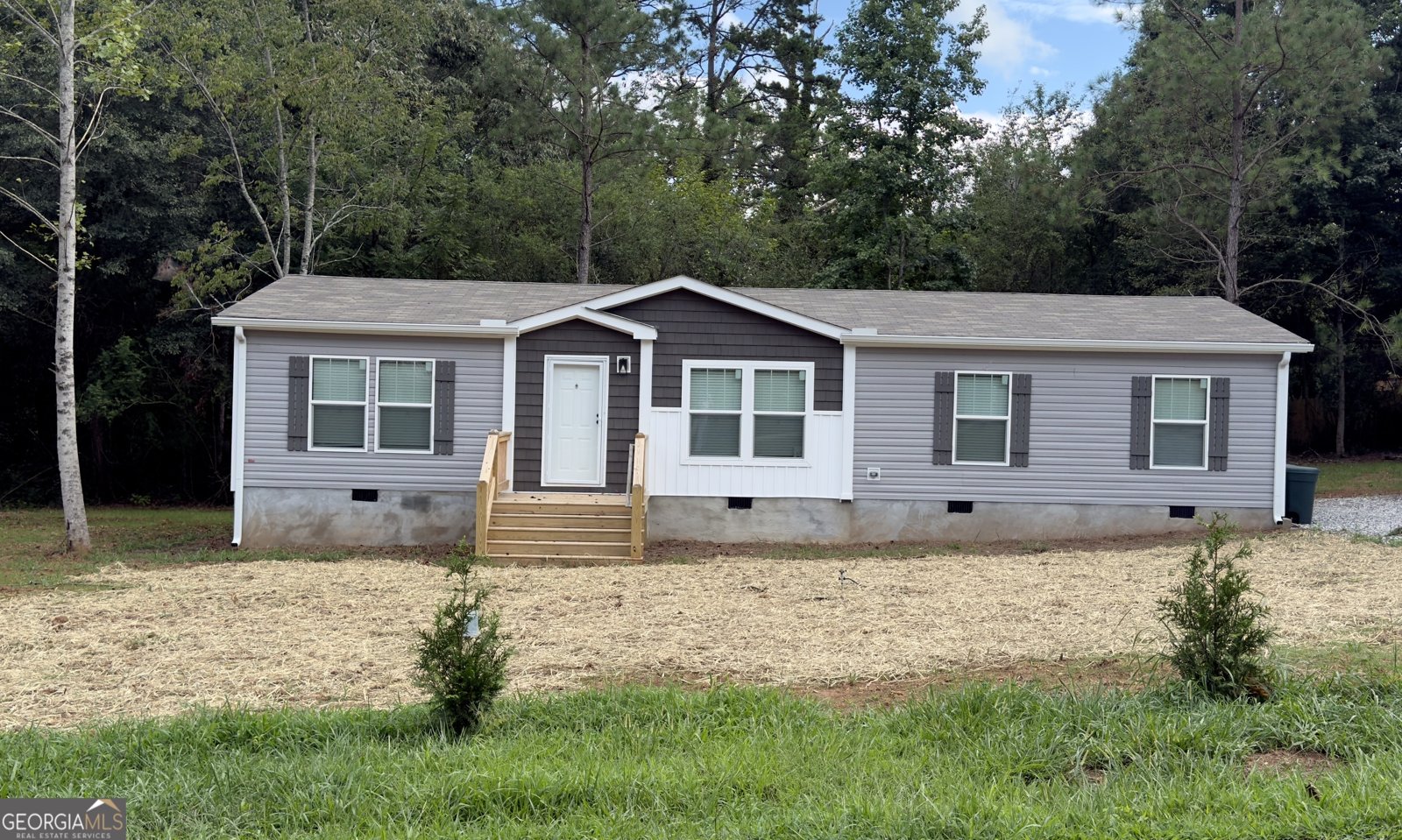 280 Lawrence Street Cornelia - 23