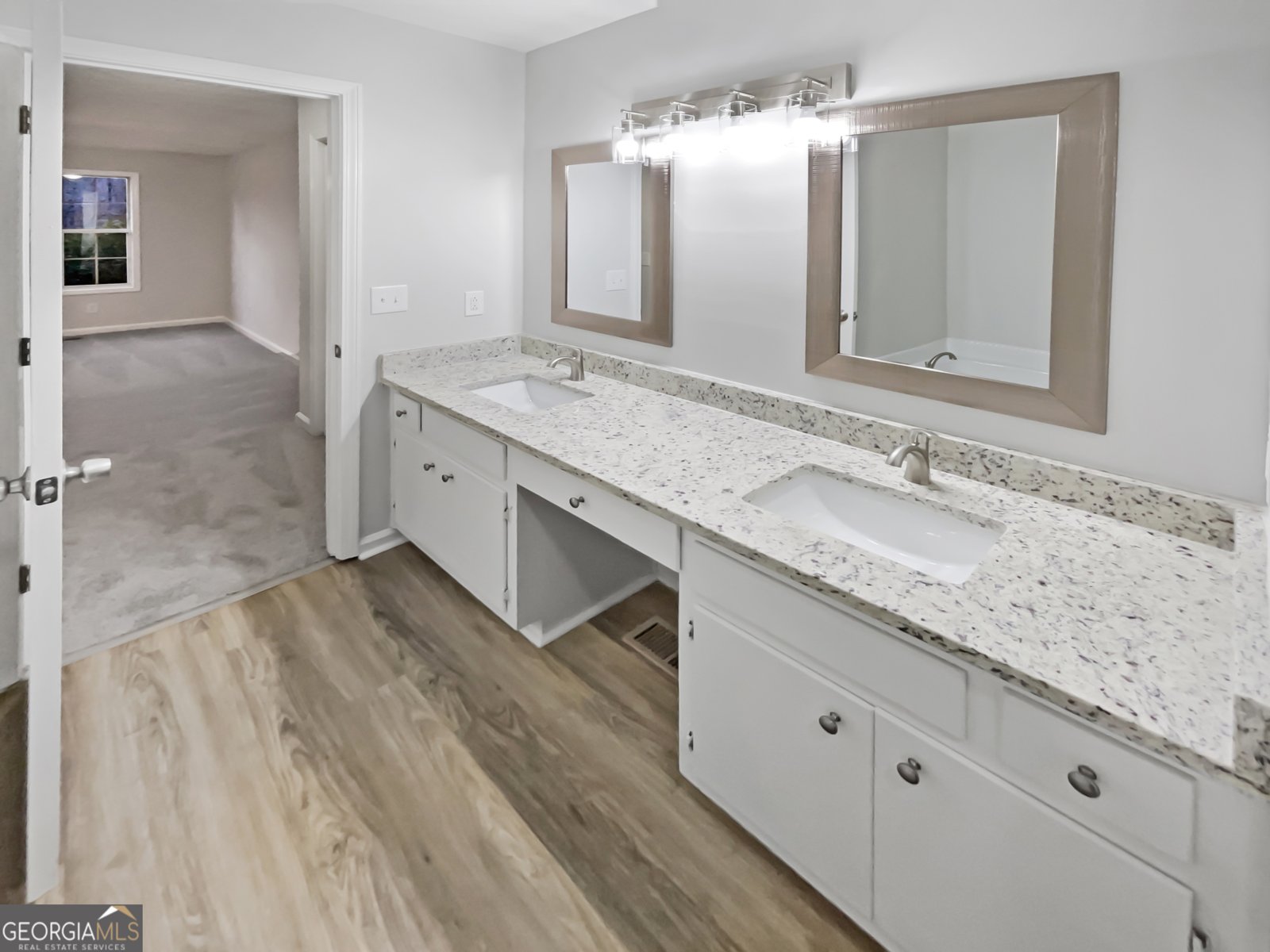 5047 Old Orr Road Flowery Branch - 32