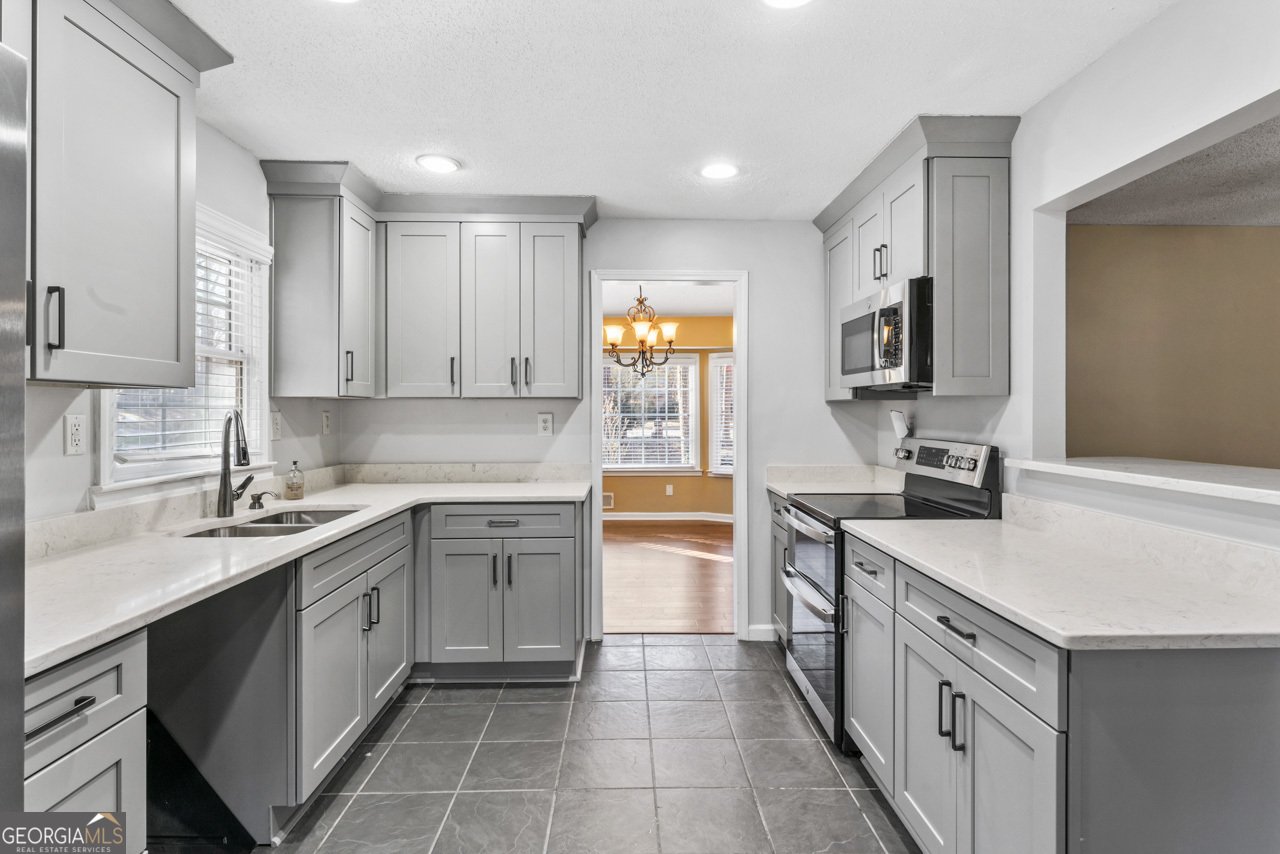 6518 Gray Hawk Way Stone Mountain - 16