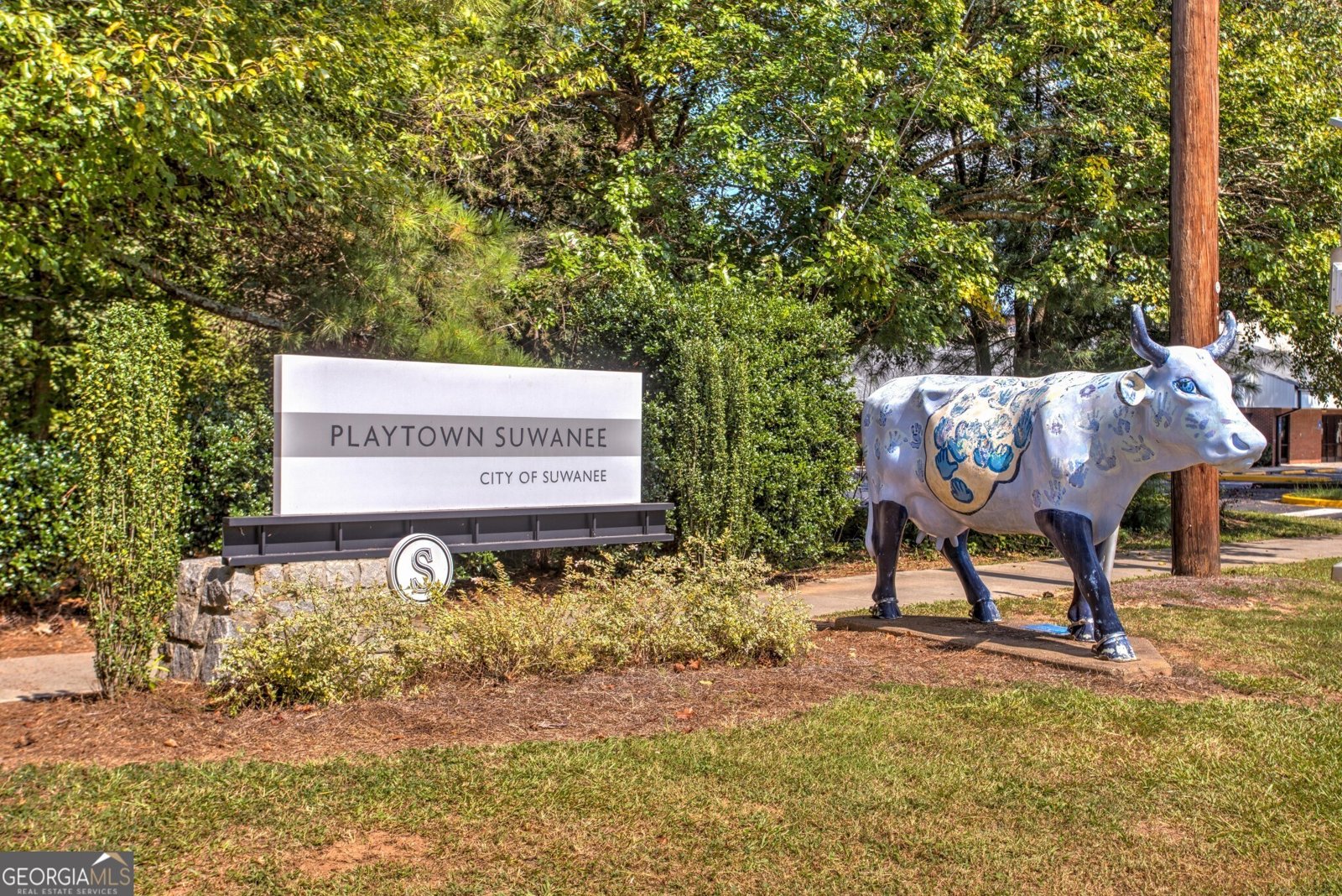 1104 Bartlett Trace Suwanee - 32