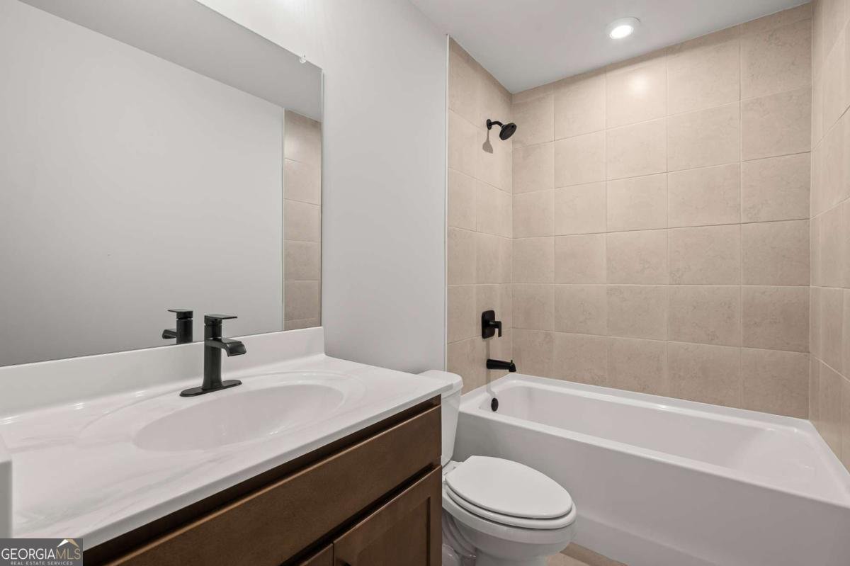 6402 Sycamore Drive Hoschton - 39