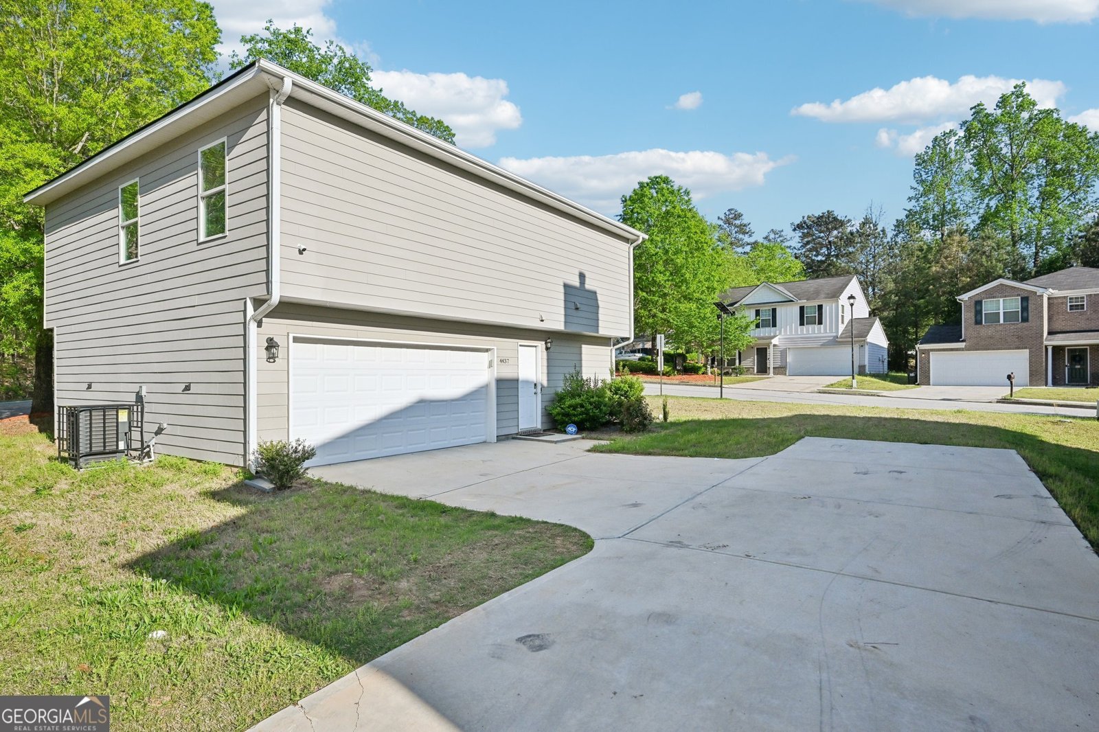 4437 Ben Hill Road Atlanta - 35