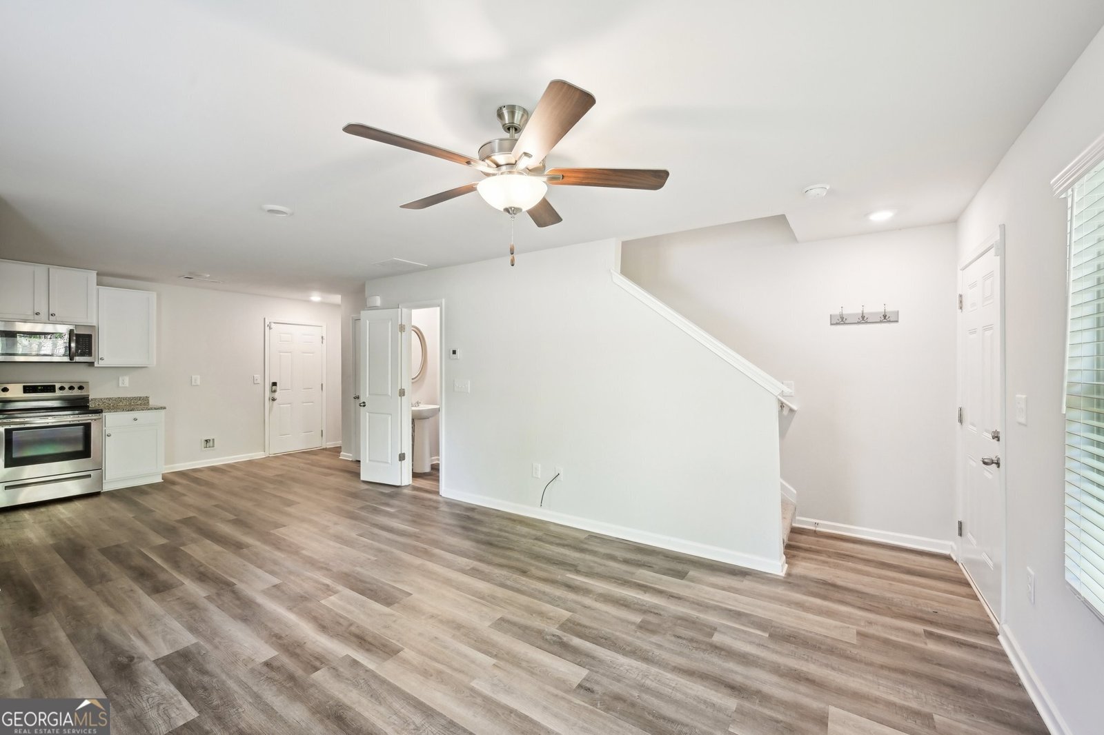 4437 Ben Hill Road Atlanta - 4