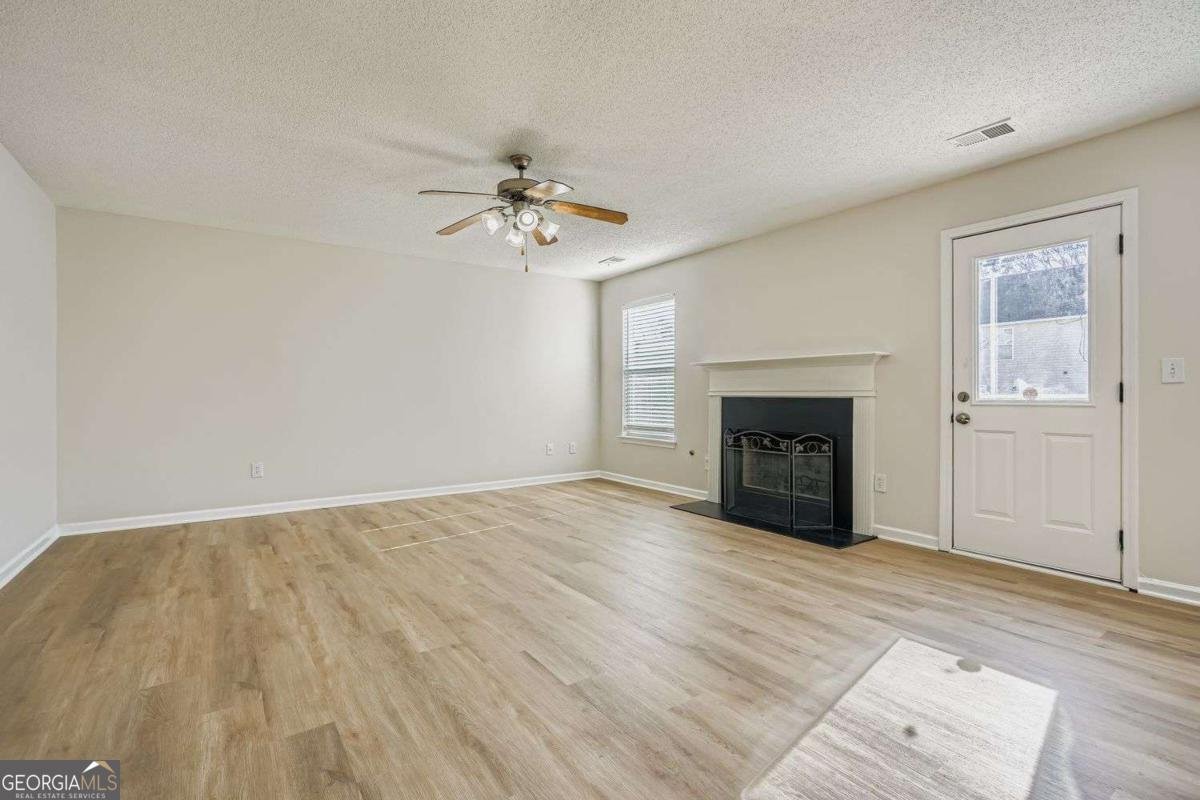 6068 Trotters Circle Fairburn - 5