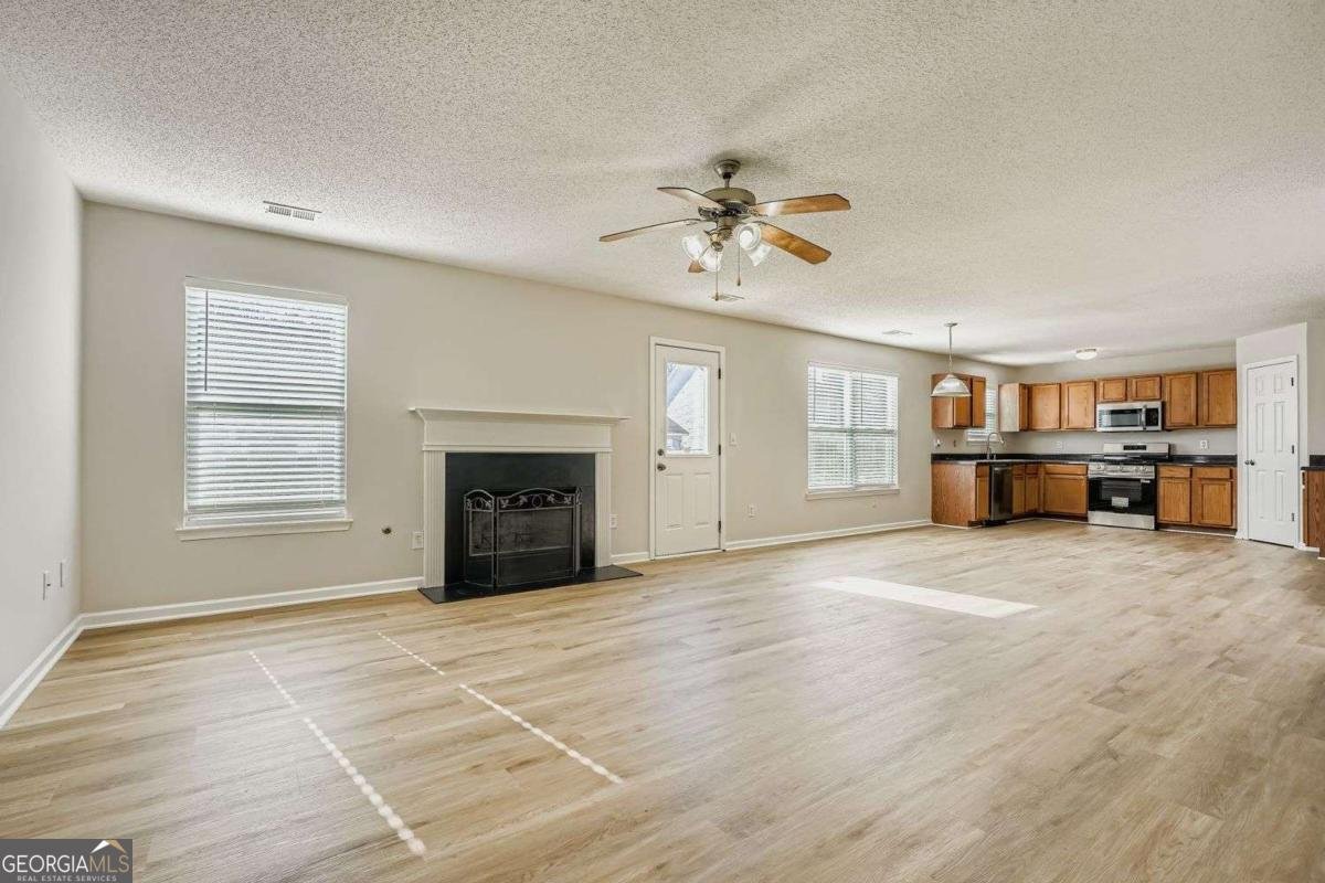 6068 Trotters Circle Fairburn - 6