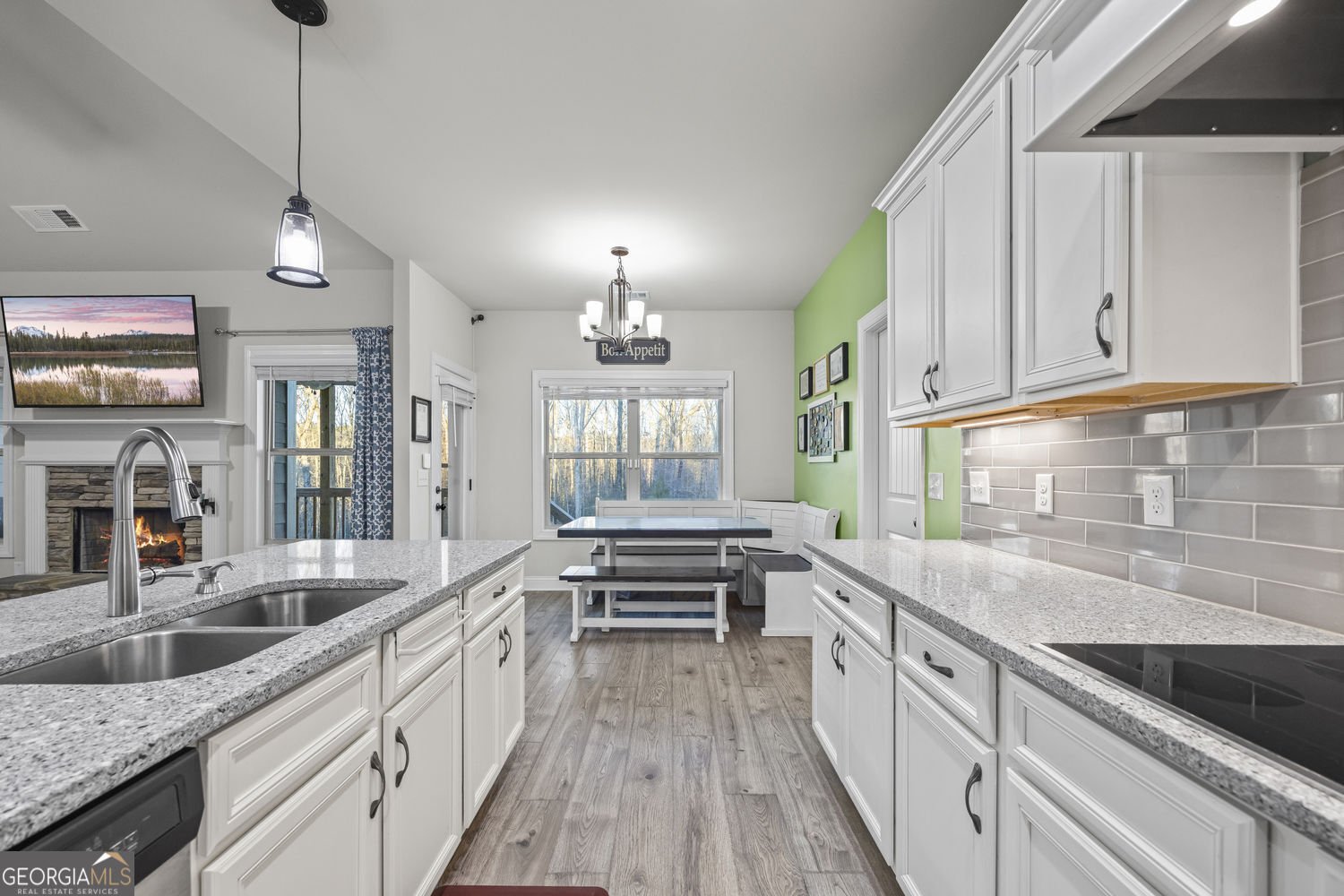 2305 Autumn Olive Way Loganville - 23