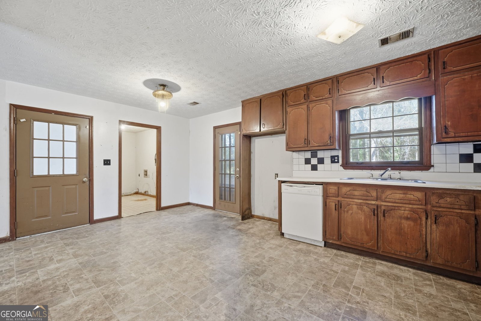 850 King Drive Conyers - 13