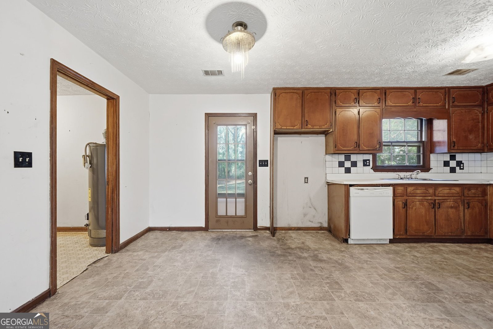 850 King Drive Conyers - 7