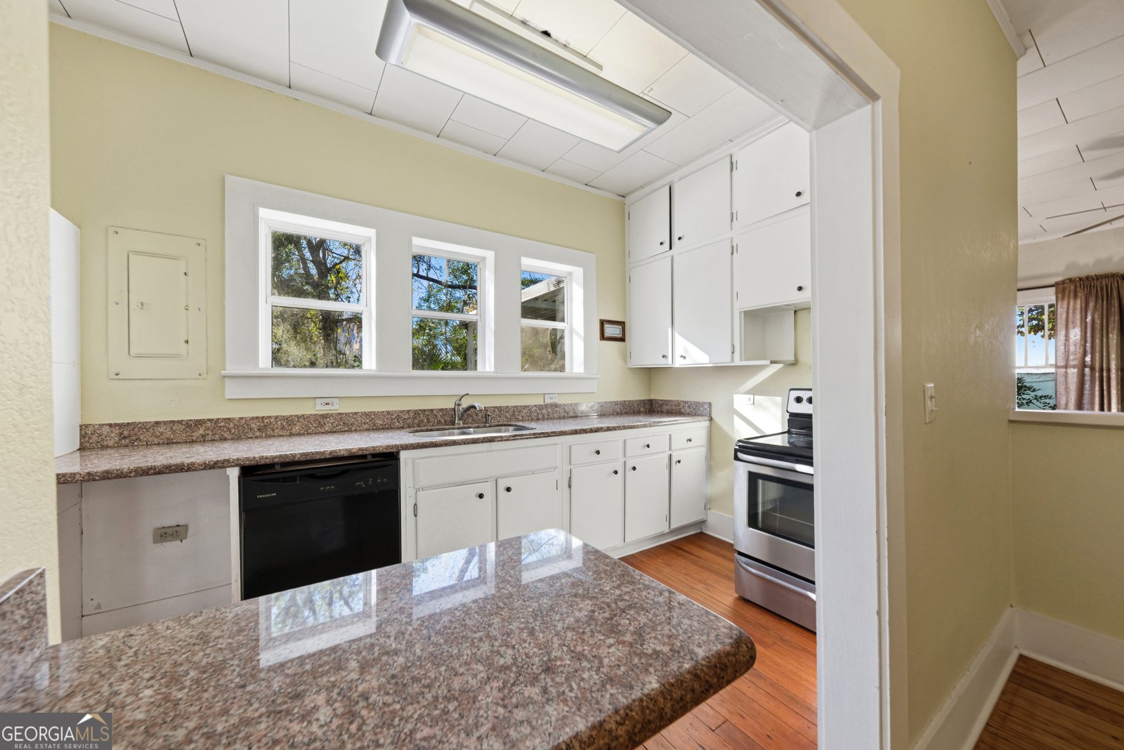 203 5th Street Woodbine - 7