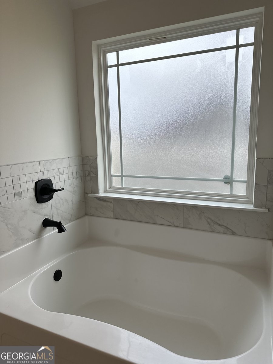 715 Lindsey Brooke Trace Bonaire - 19