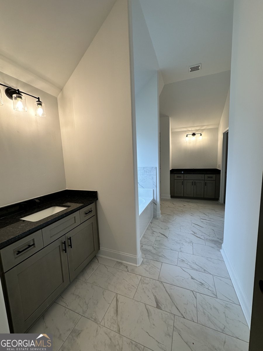 715 Lindsey Brooke Trace Bonaire - 22