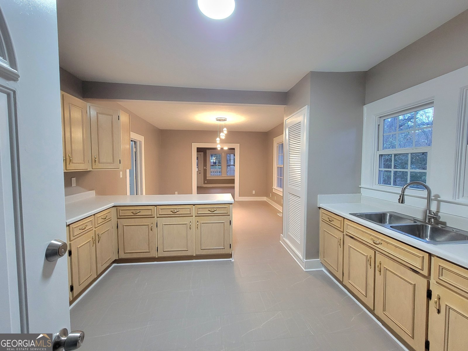 202 Railroad Street Valley - 11