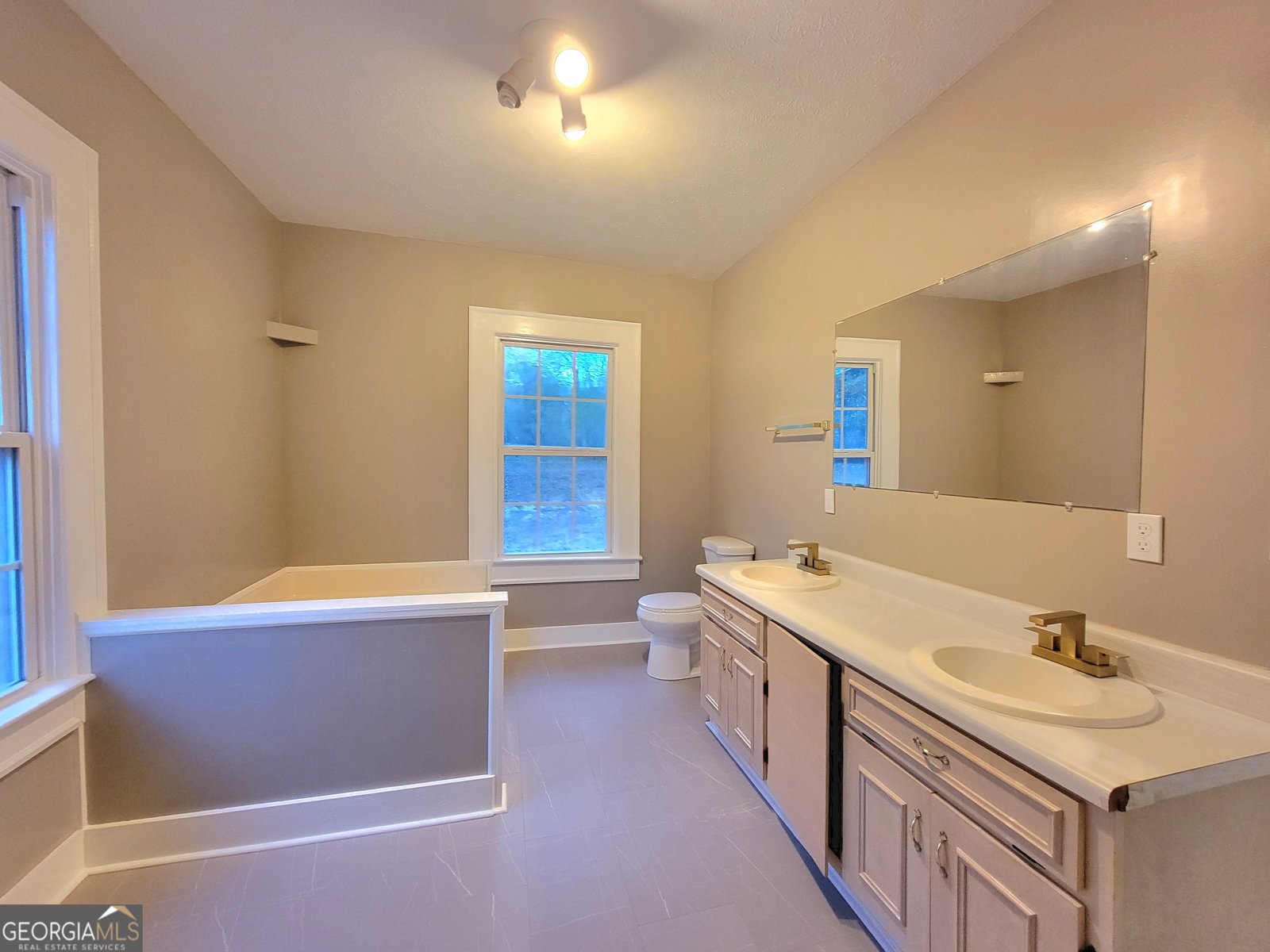 202 Railroad Street Valley - 13