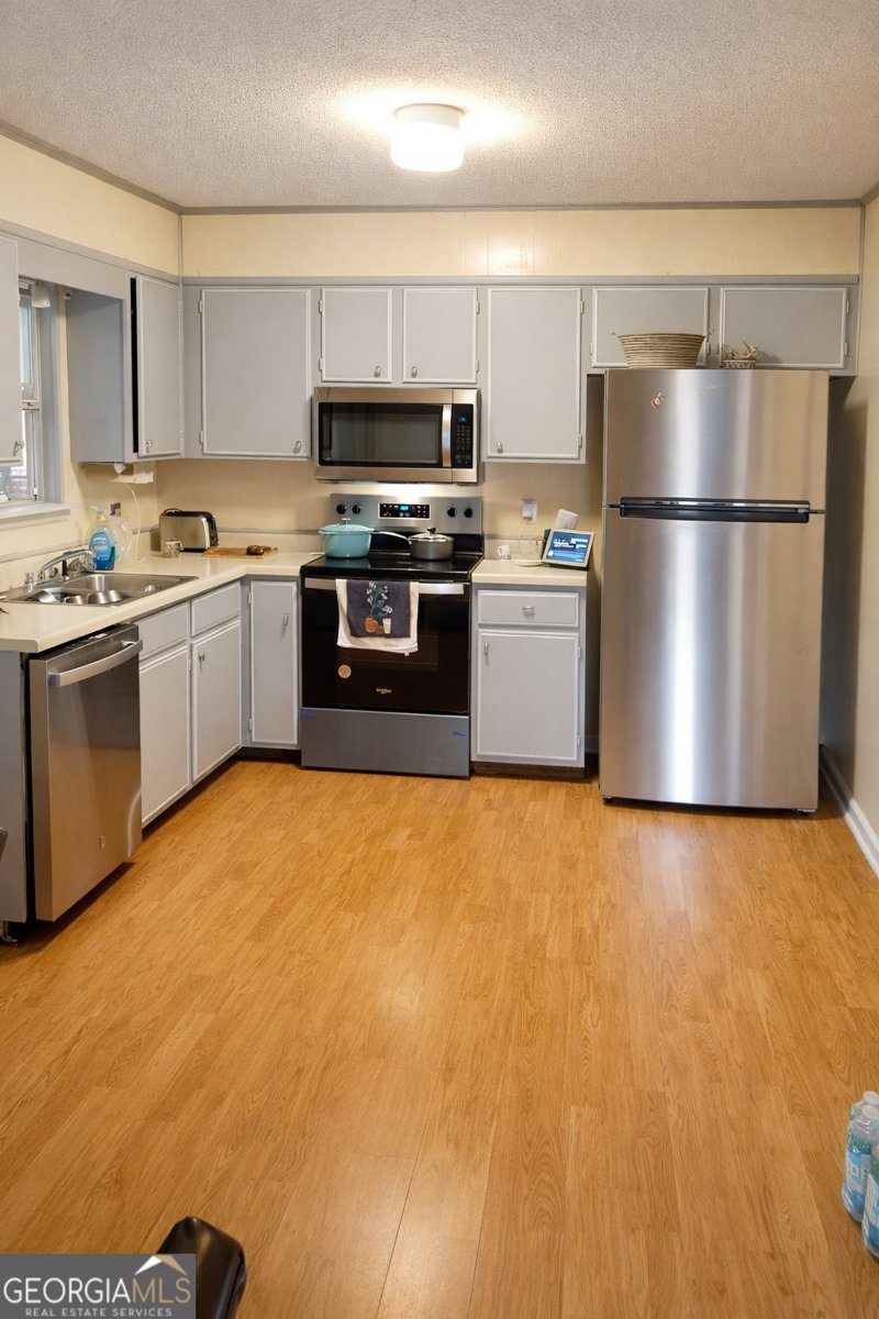 1626 Pine Street Edison - 3