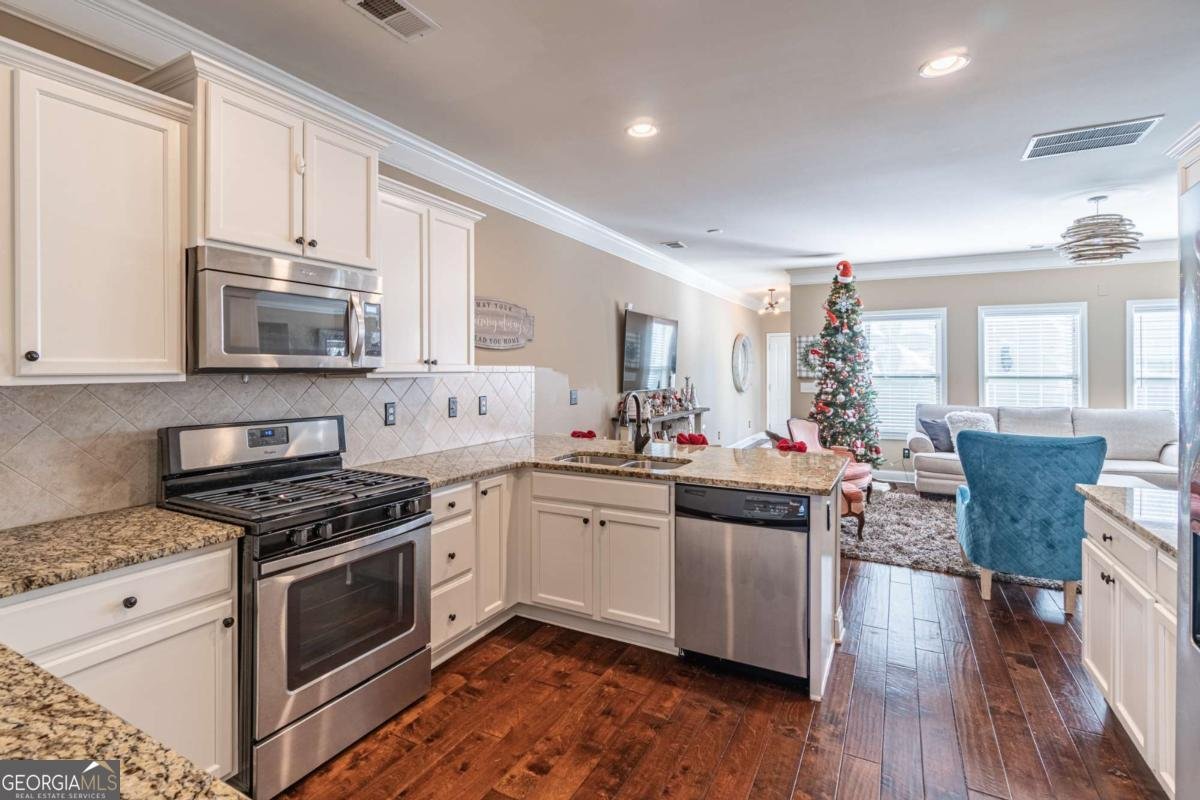 302 Barbados Lane Suwanee - 17