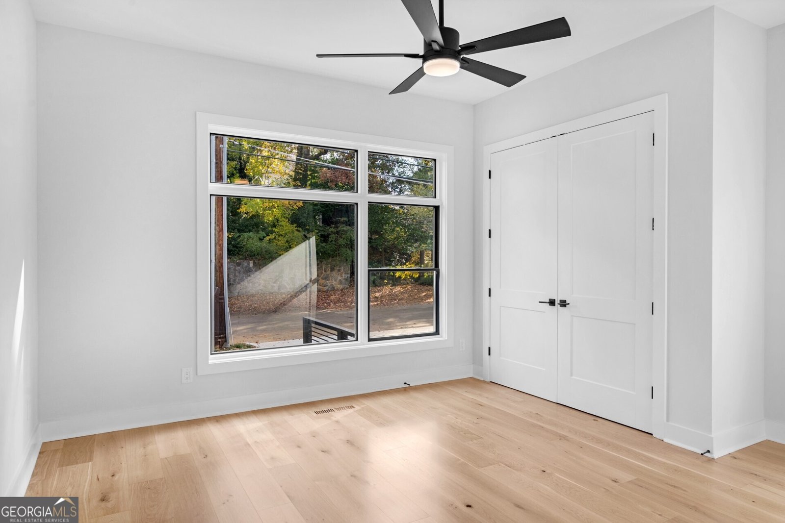 1386 Wayne Avenue Atlanta - 22