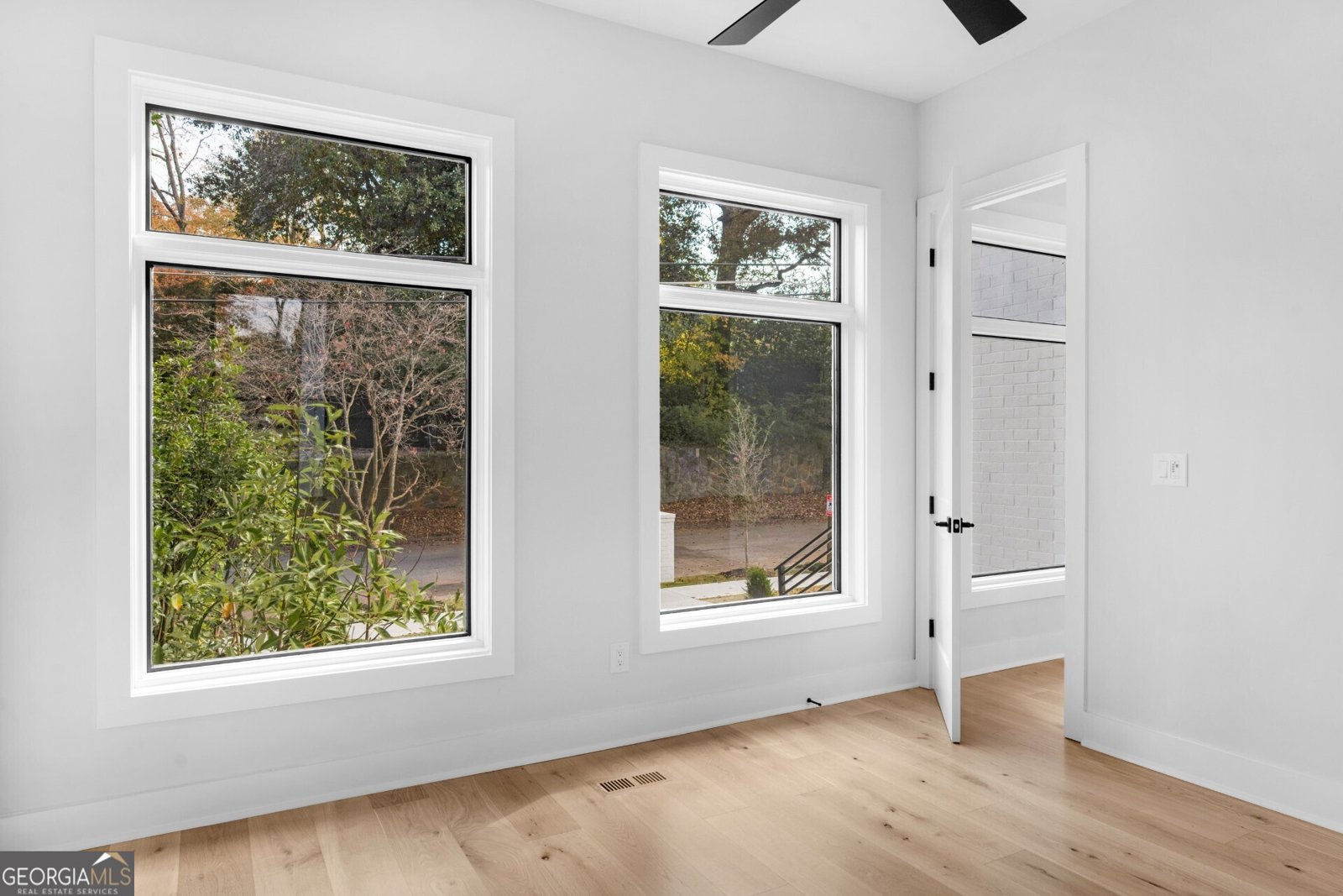 1386 Wayne Avenue Atlanta - 29