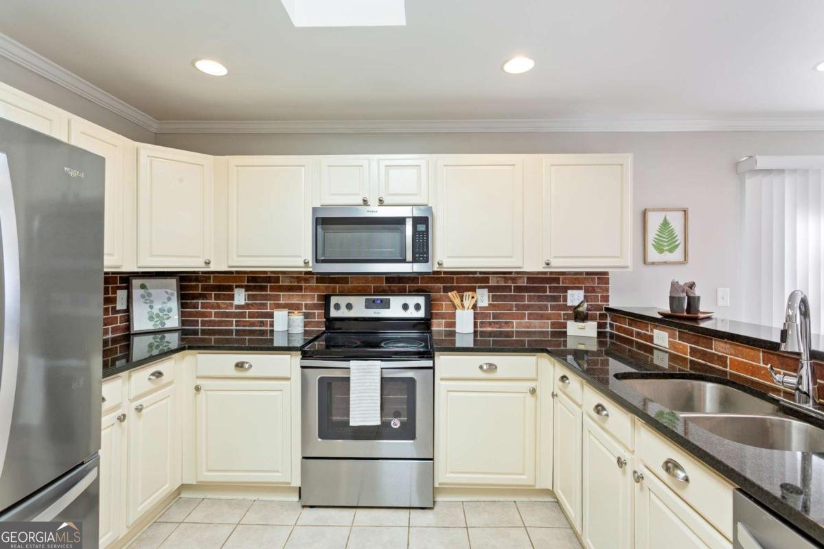 2316 Elmwood Drive Atlanta - 16