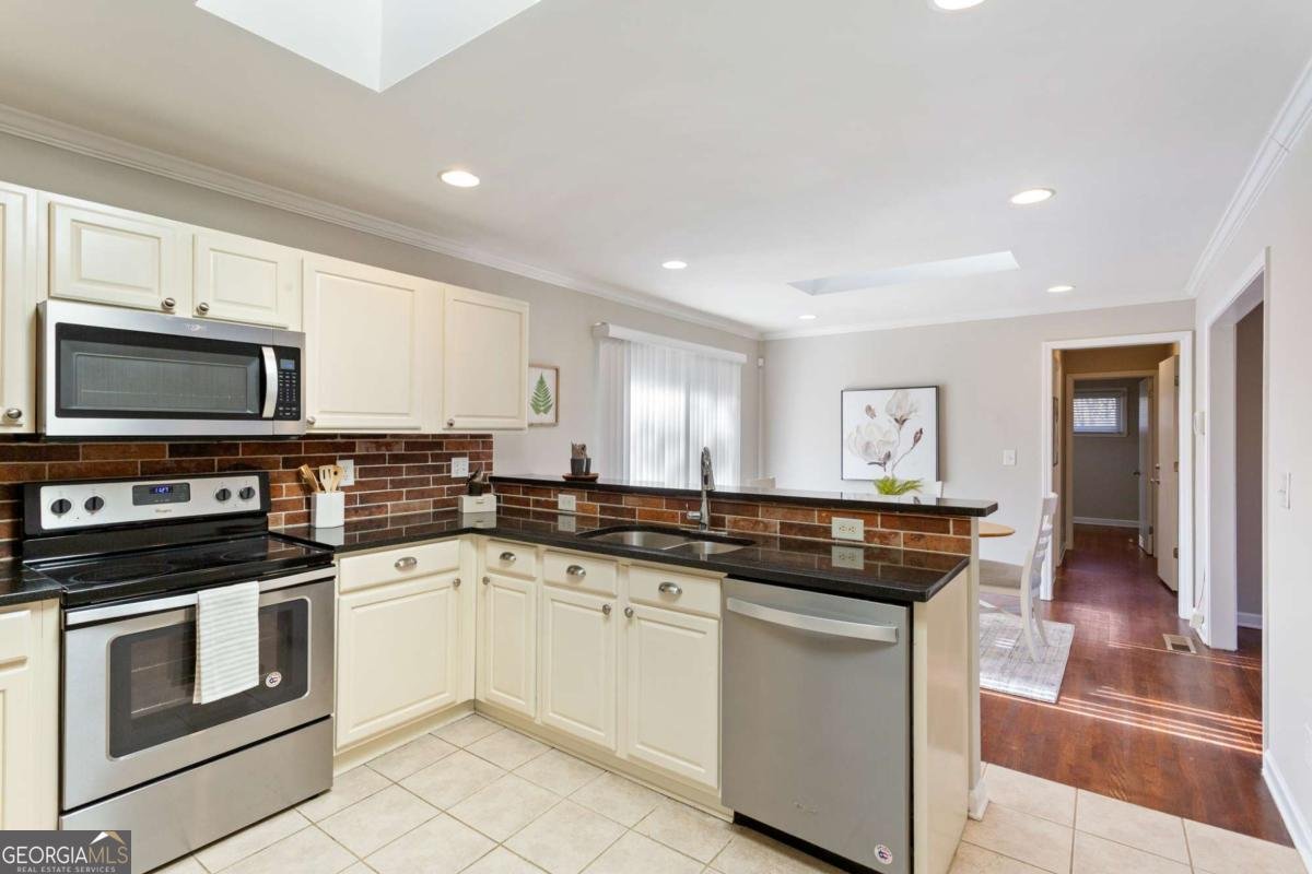 2316 Elmwood Drive Atlanta - 17