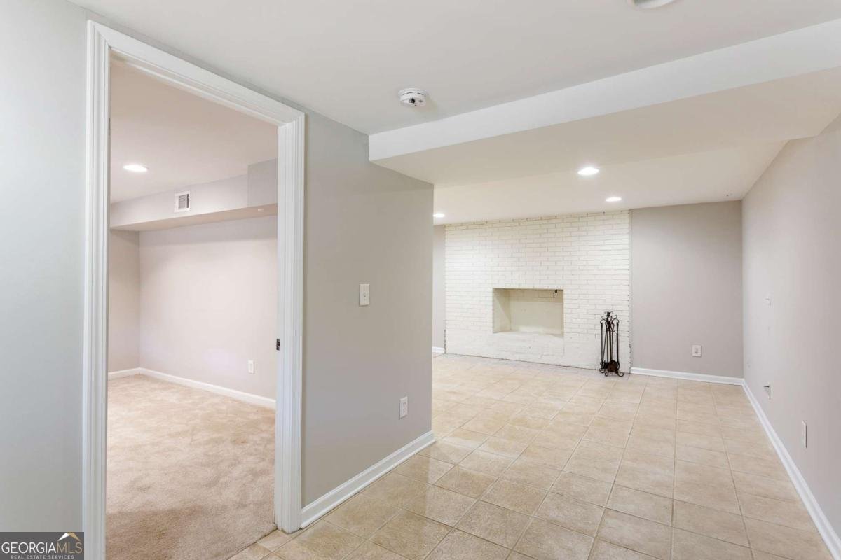 2316 Elmwood Drive Atlanta - 32