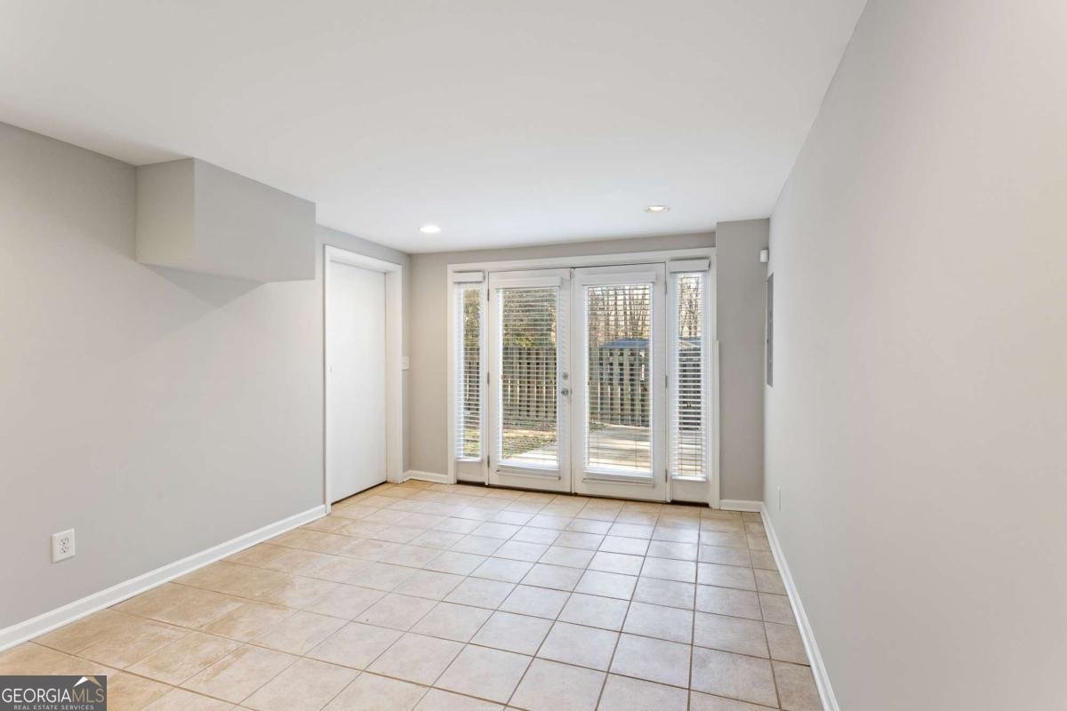 2316 Elmwood Drive Atlanta - 38