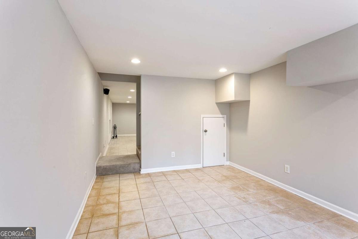 2316 Elmwood Drive Atlanta - 39