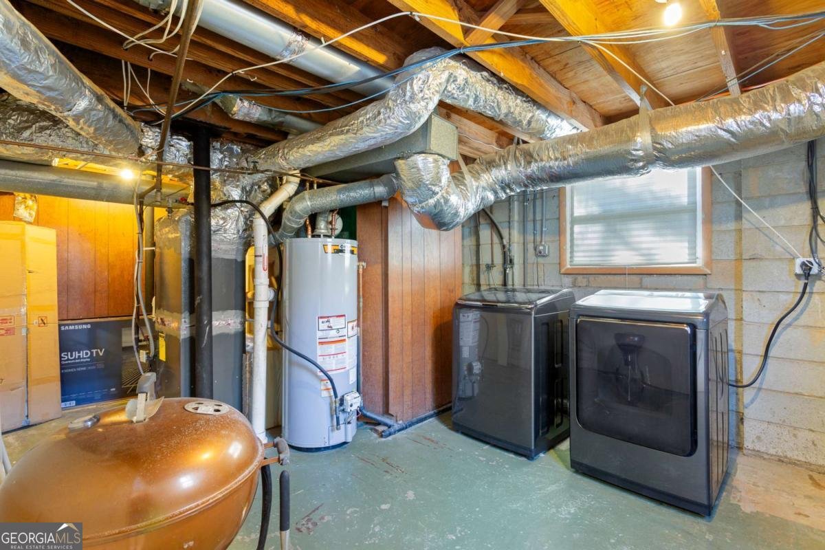 2316 Elmwood Drive Atlanta - 40