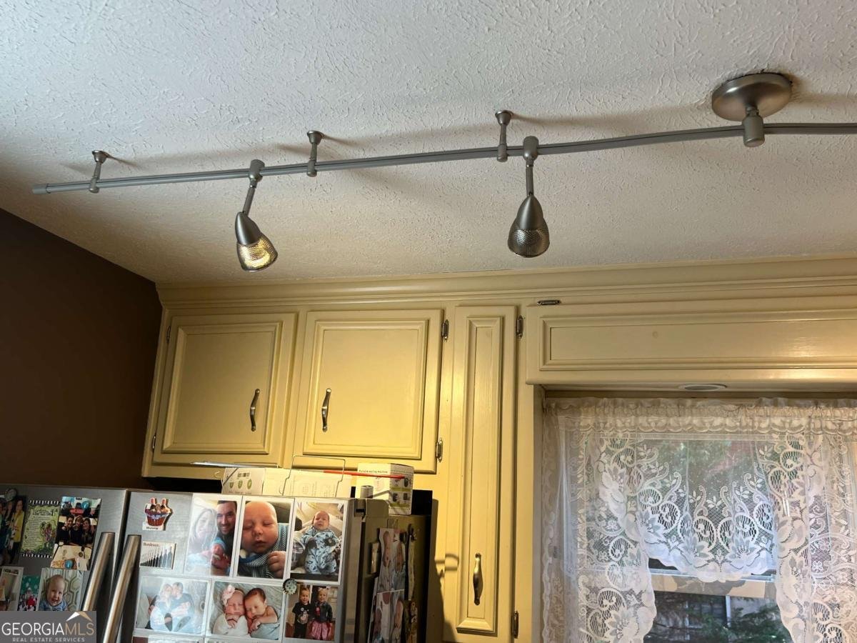 313 Chattahoochee Way Woodstock - 40