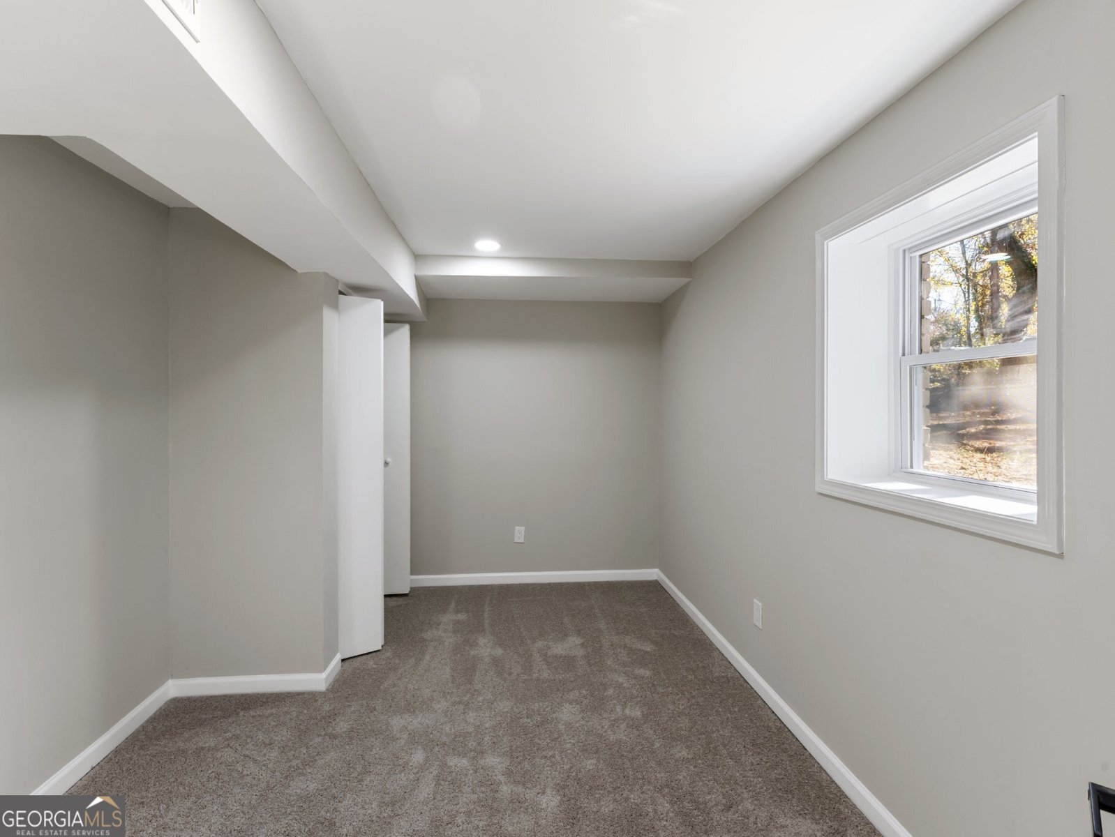 11 Cecil Drive Marietta - 32