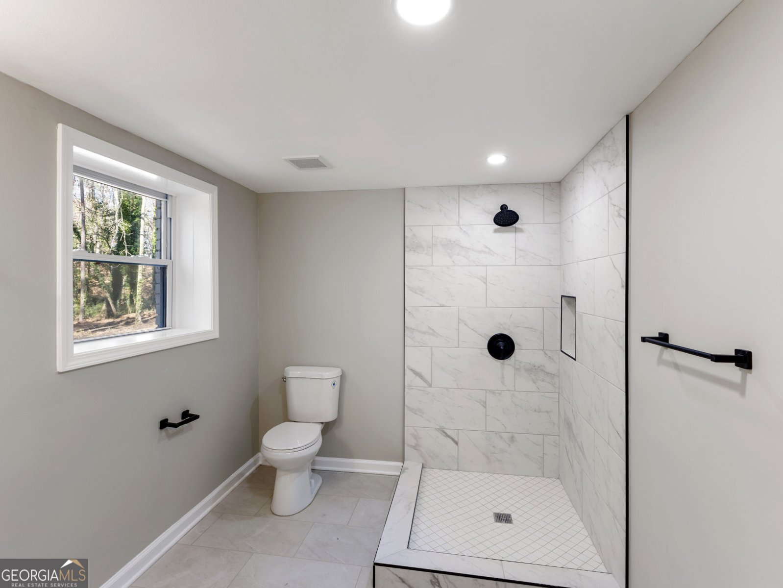 11 Cecil Drive Marietta - 37