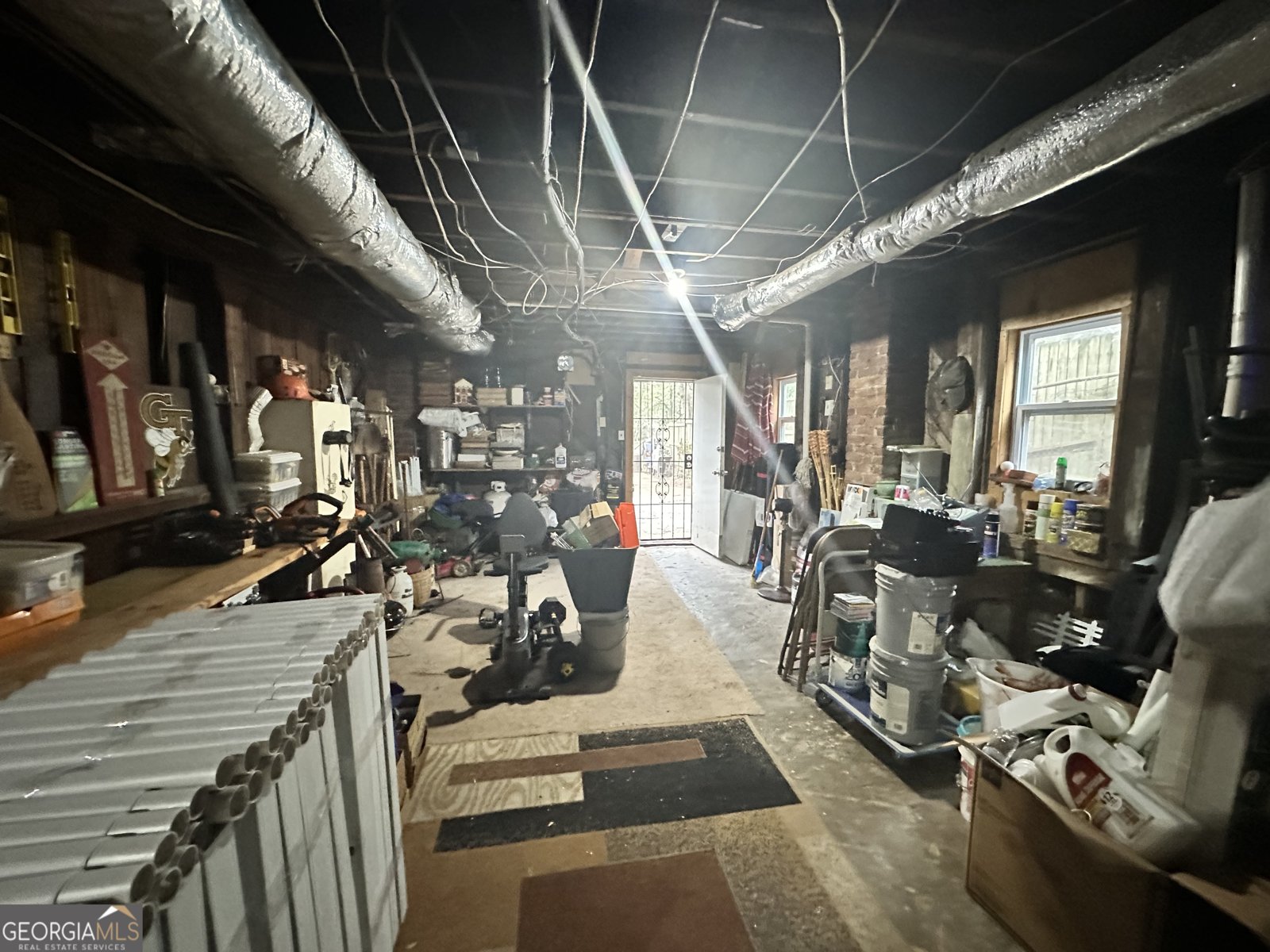 472 PARKWAY Drive Atlanta - 27