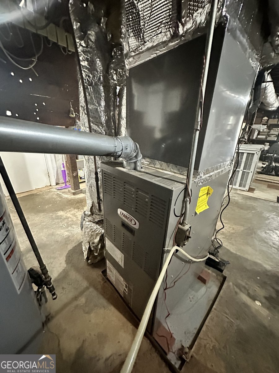 472 PARKWAY Drive Atlanta - 36