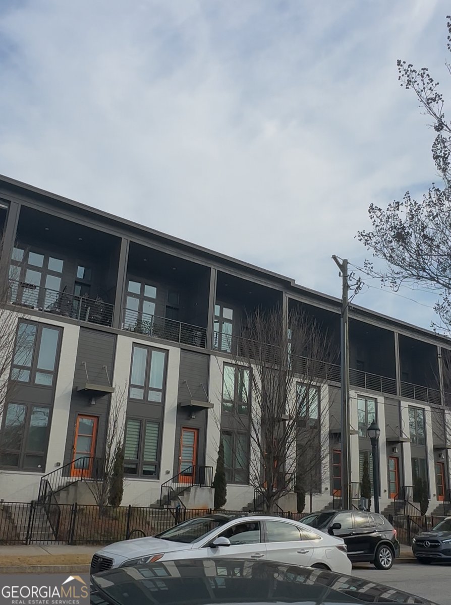 472 PARKWAY Drive Atlanta - 41