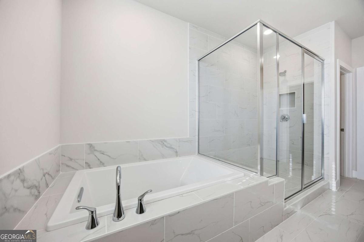 1235 Weatherway Lane Cumming - 16