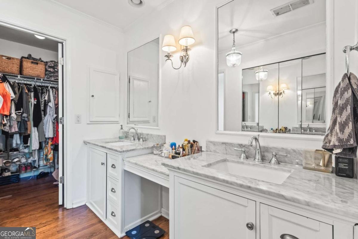 3201 Lakeridge Drive Marietta - 23