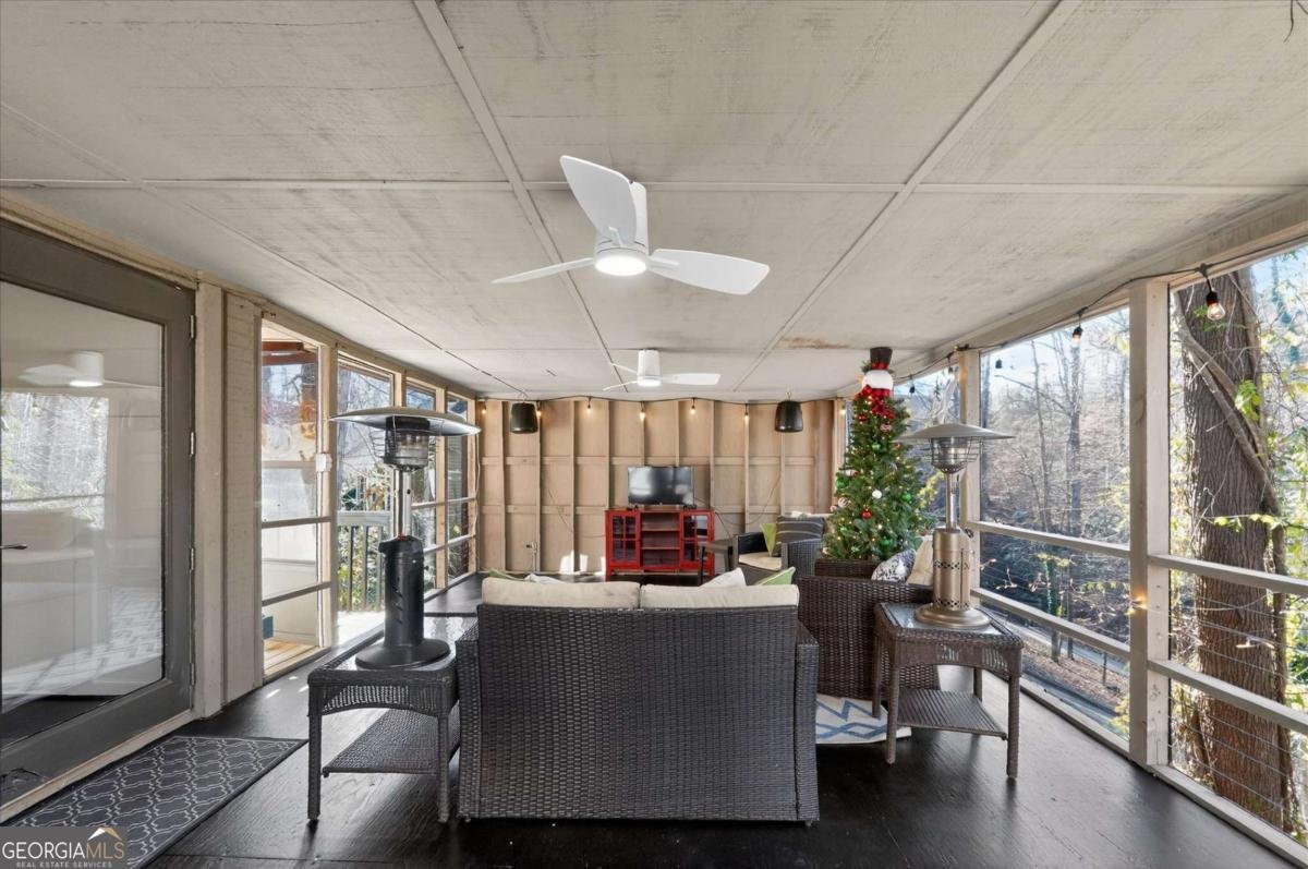 652 Wilshire Place Gainesville - 39