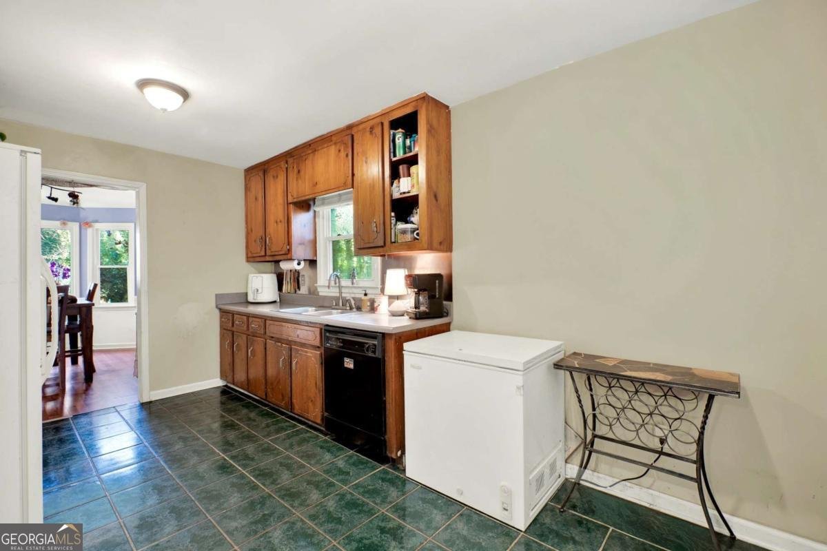 1665 Doefield Street Canton - 8