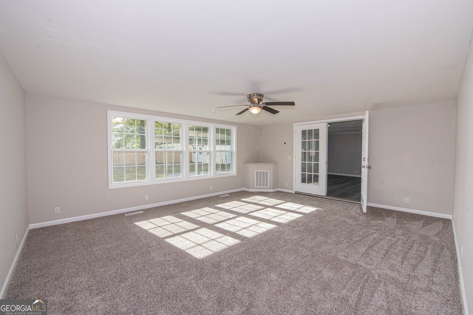 9 Friar Tuck Road Reynolds - 36