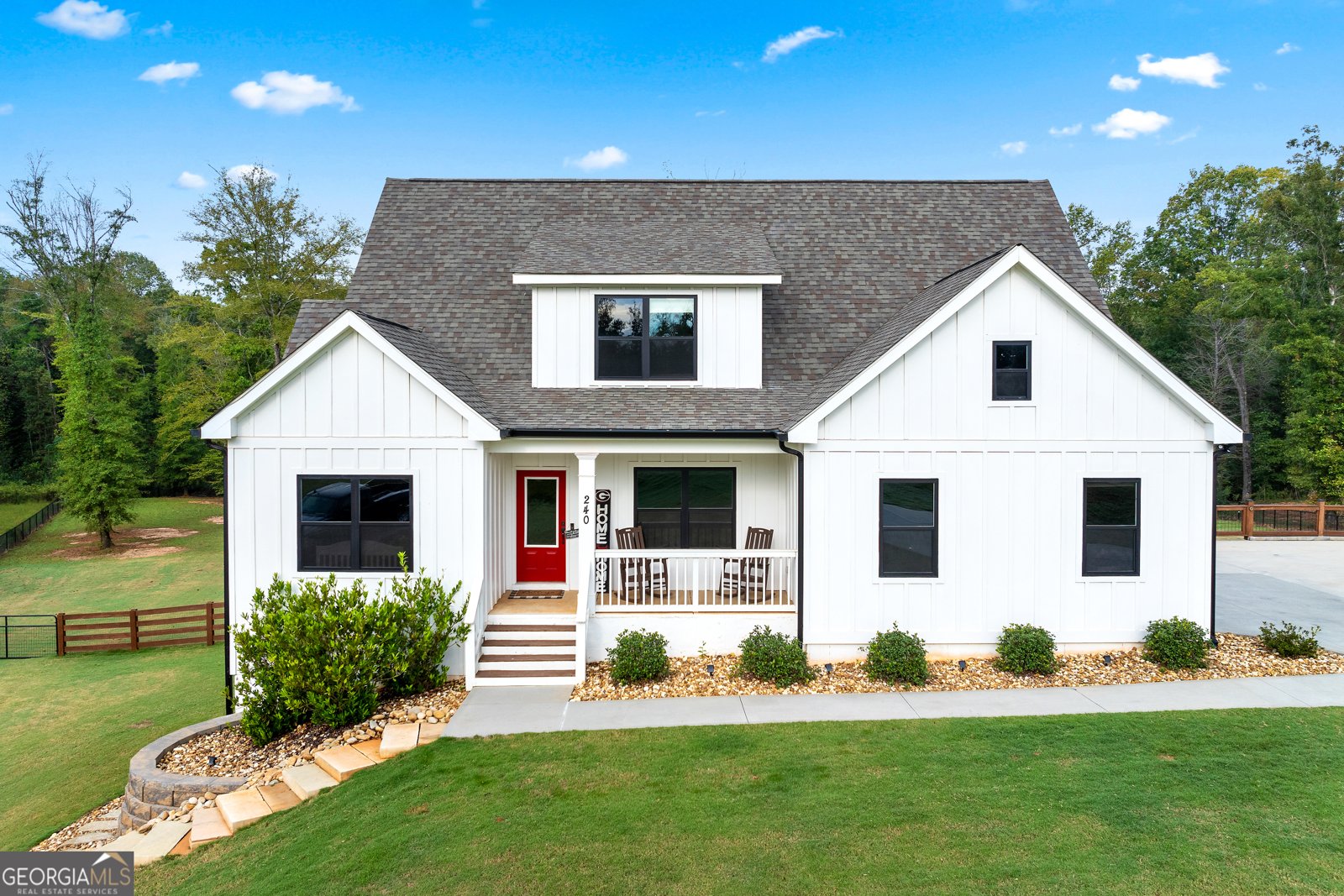 240 Oakwood Drive Commerce - main photo