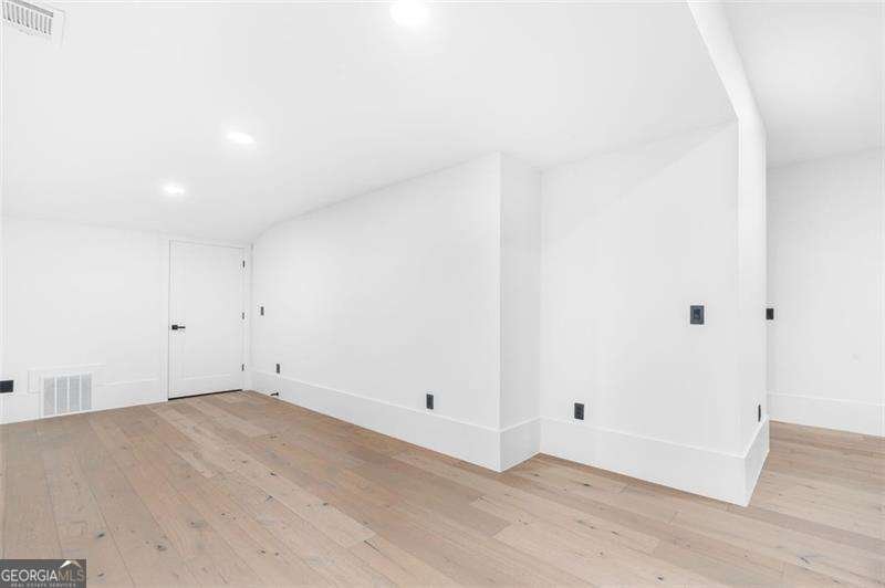 507 Karen Lane Woodstock - 53