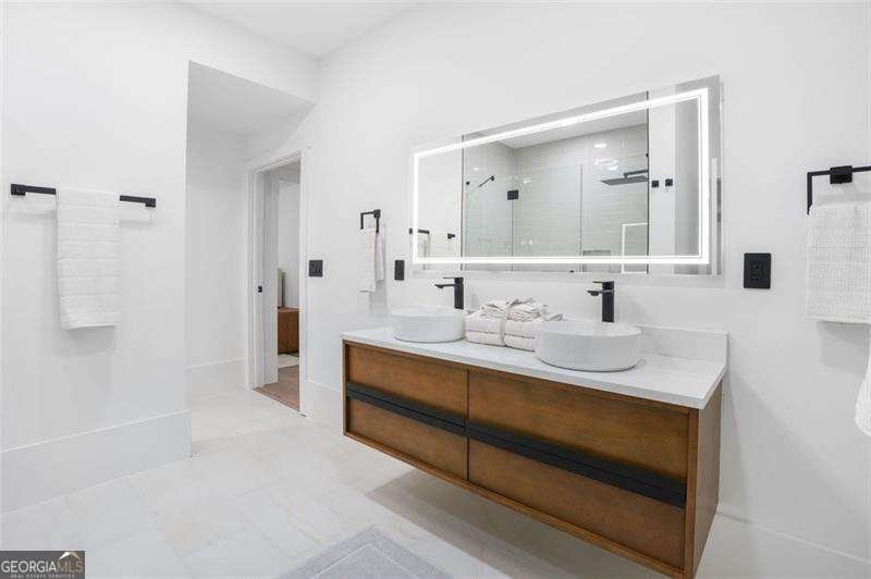 507 Karen Lane Woodstock - 66