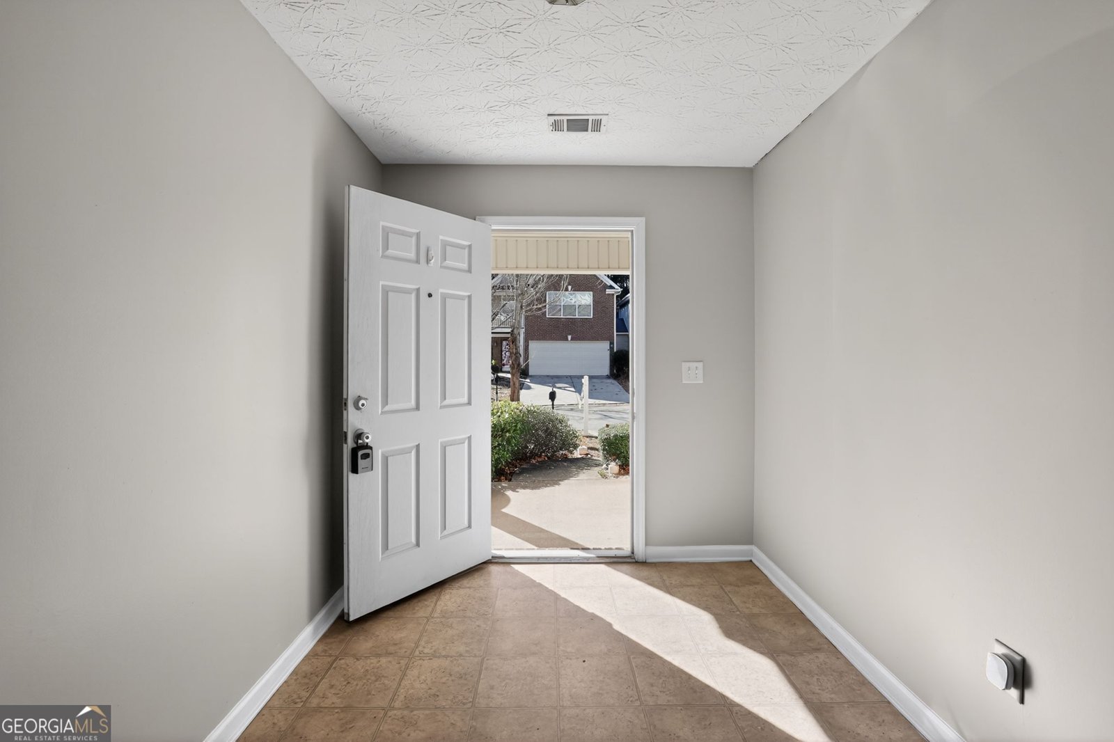 6256 Lake Valley Point Lithonia - 3