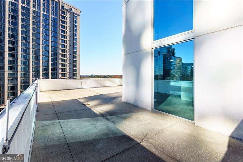 3324 Peachtree Road Atlanta - 27