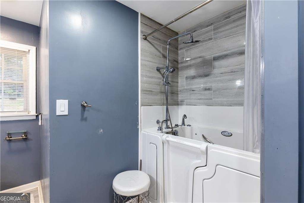 974 Laurelmont Drive Atlanta - 15