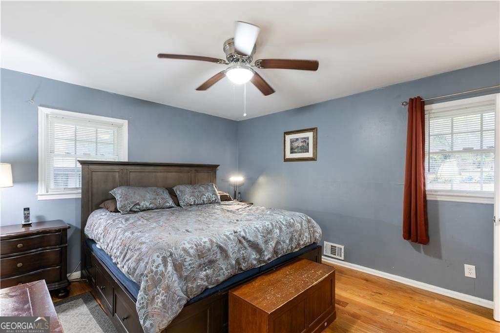 974 Laurelmont Drive Atlanta - 18